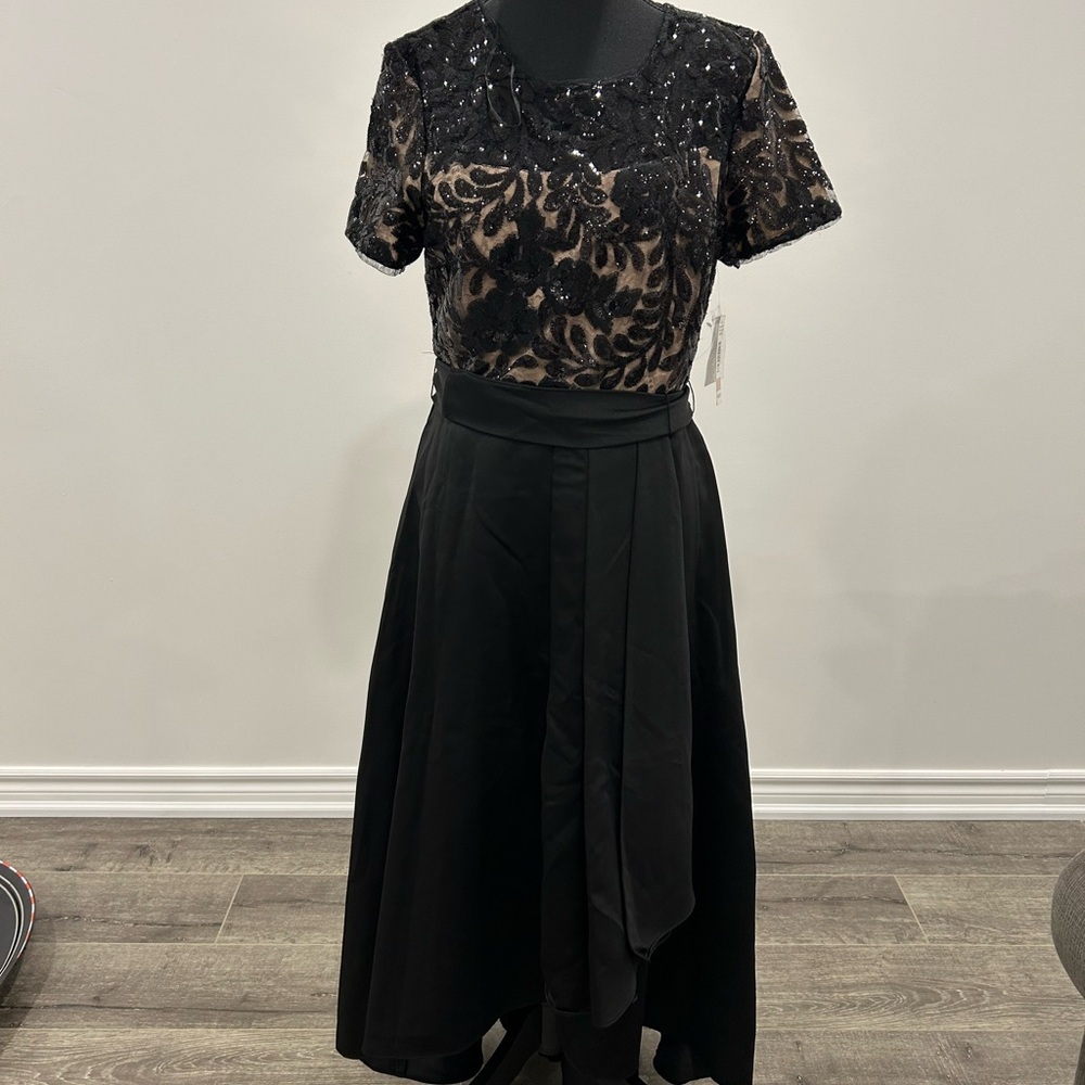 R&M Richards Black and Gold Leopard Print Top